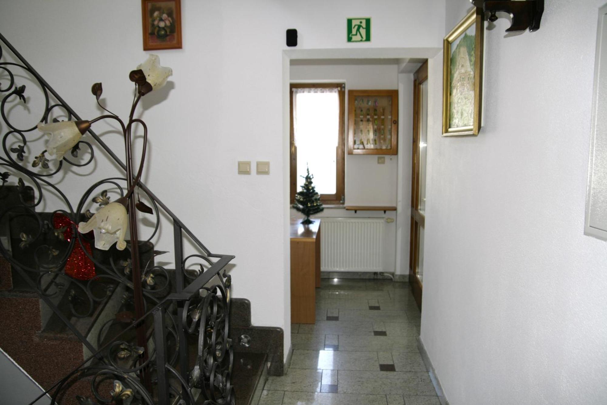 Wyspa Ciszy - Agroturystyka, Nieopodal Czorsztyna, I Kluszkowce Nad Zalewem Czorsztynskim Maniowy