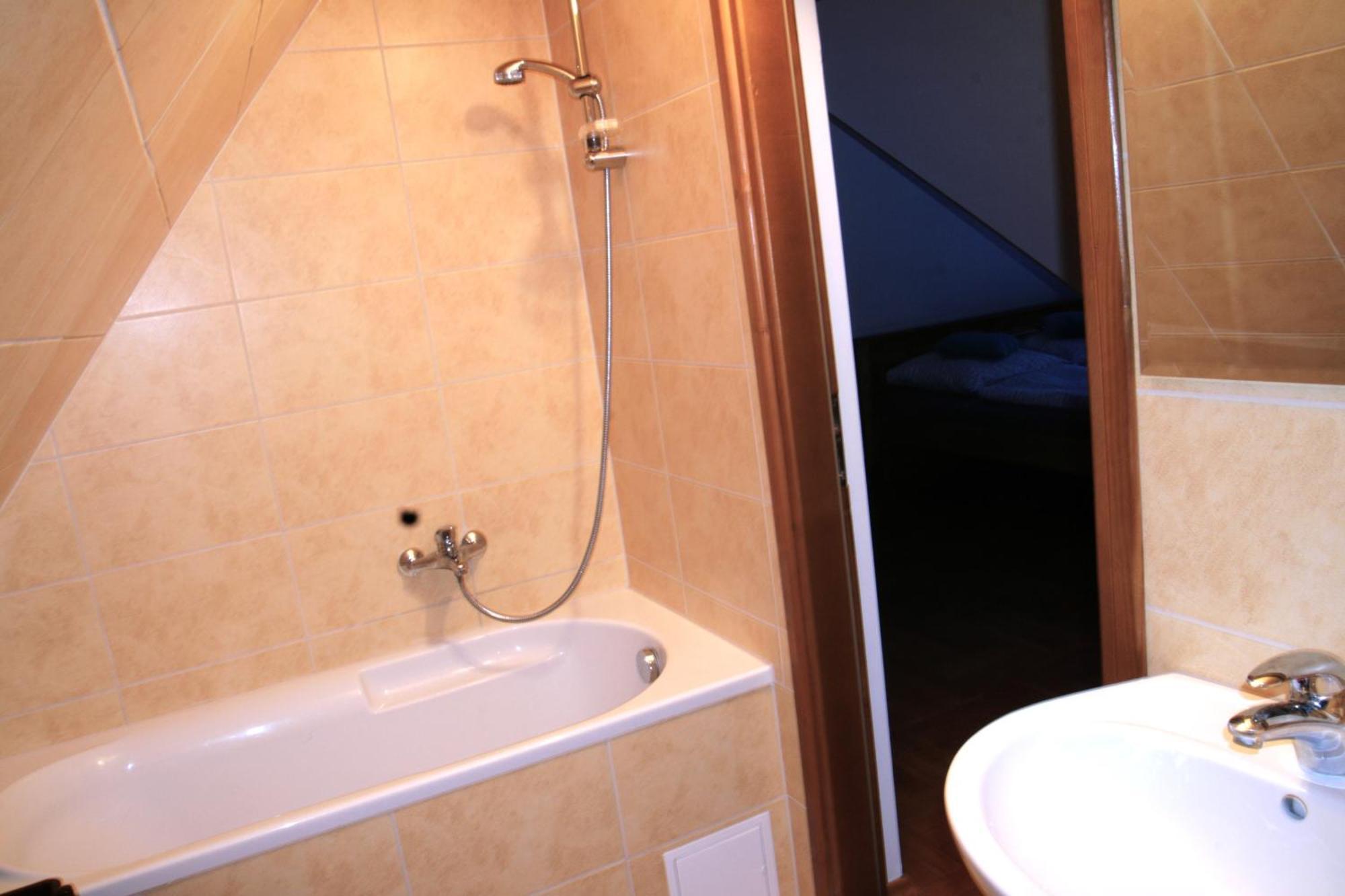 Farm stay Wyspa Ciszy - Agroturystyka, Nieopodal Czorsztyna, I Kluszkowce Nad Zalewem Czorsztynskim