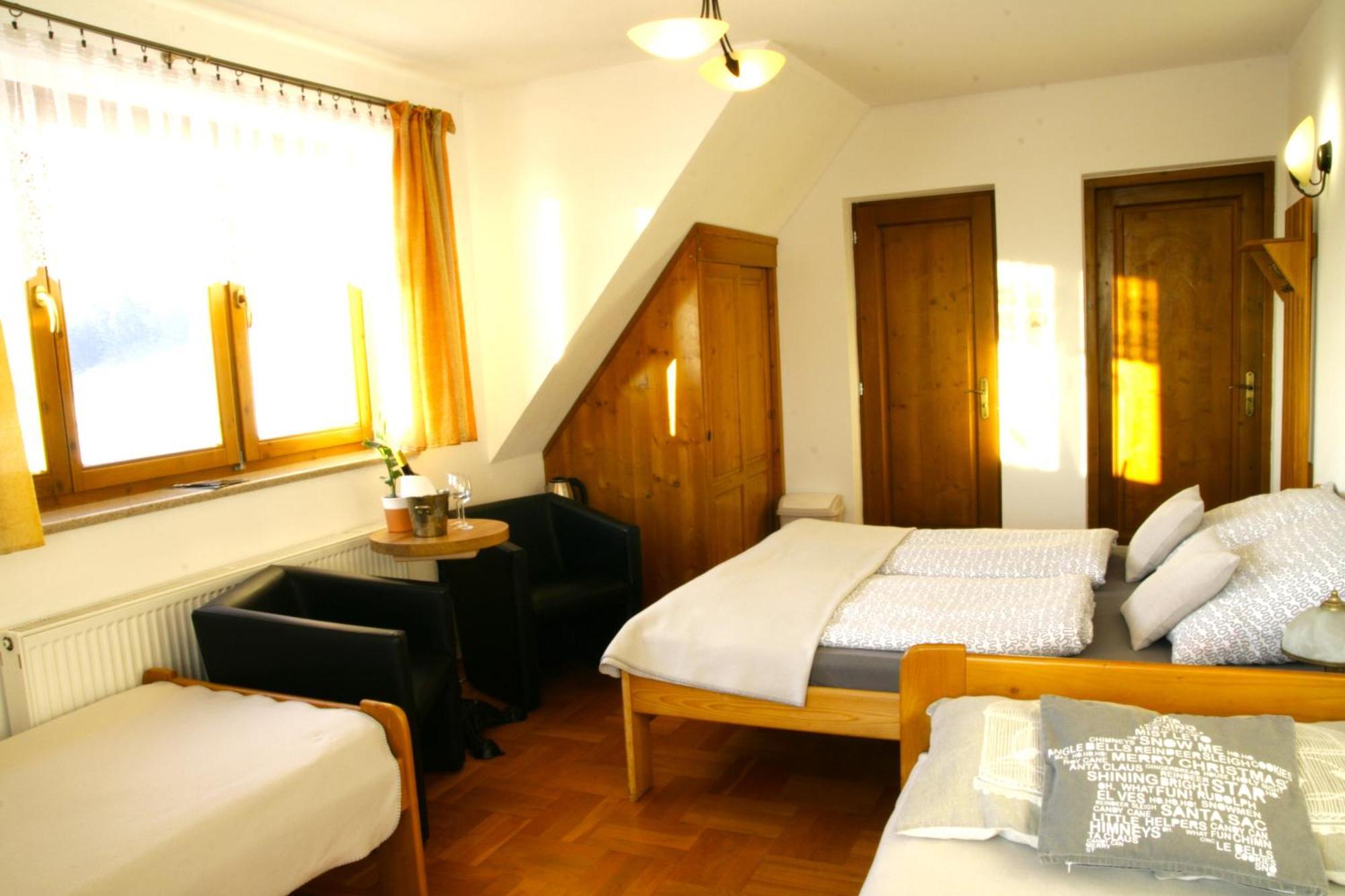 Wyspa Ciszy - Agroturystyka, Nieopodal Czorsztyna, I Kluszkowce Nad Zalewem Czorsztynskim Farm stay Maniowy